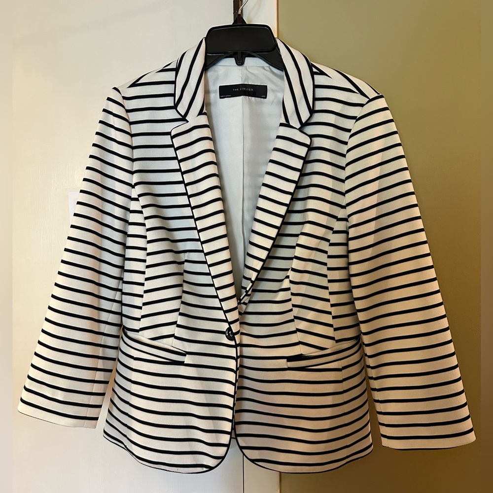The Limited black & white jacket size L